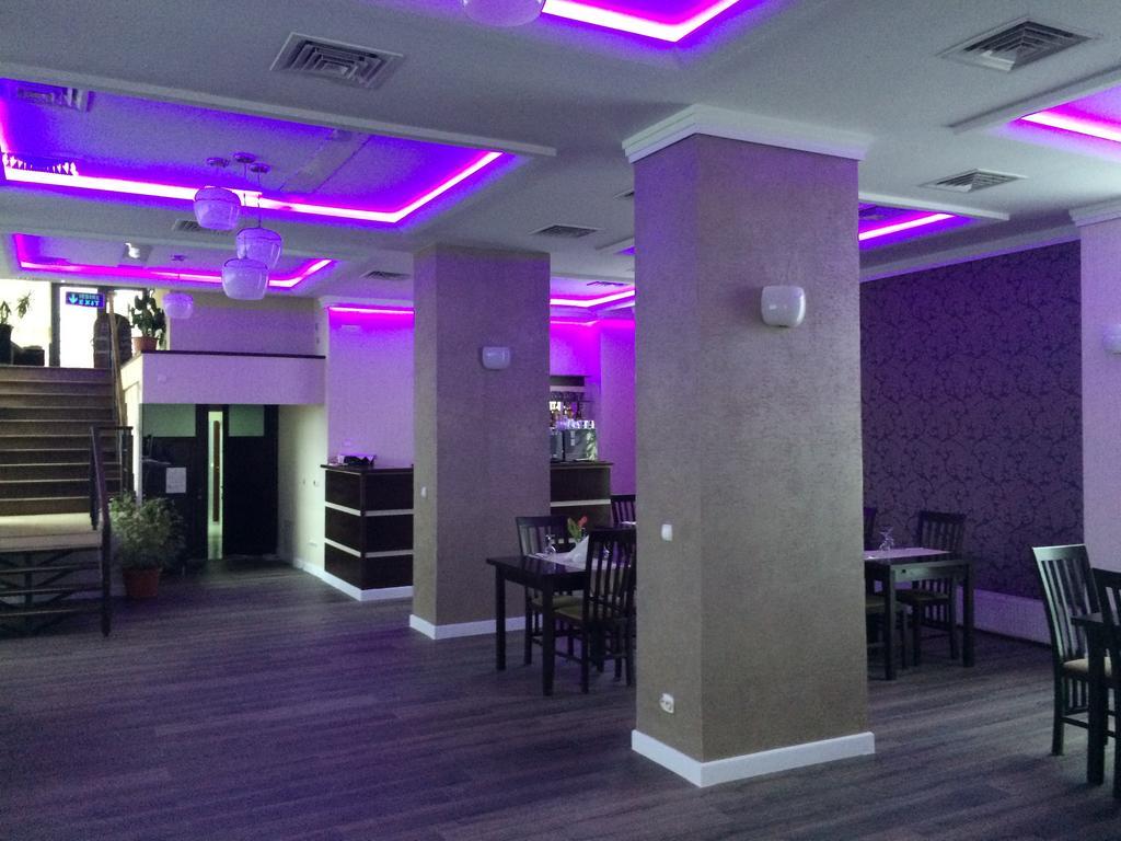 Pensiunea Novis Яссы Экстерьер фото