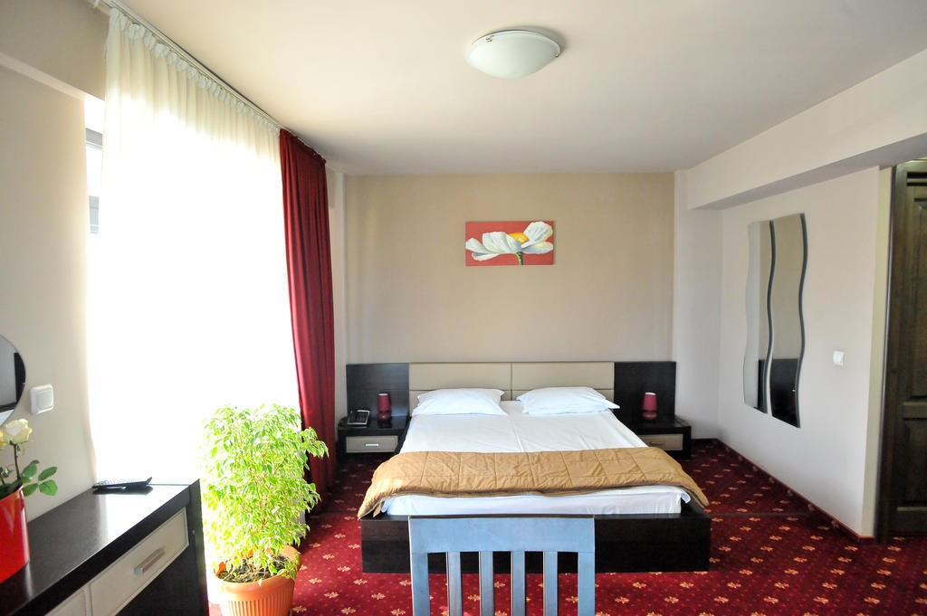Pensiunea Novis Яссы Номер фото