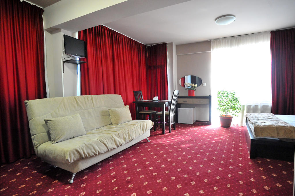 Pensiunea Novis Яссы Номер фото