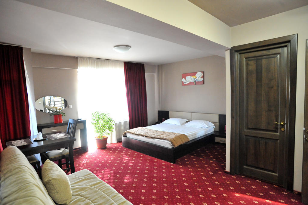 Pensiunea Novis Яссы Номер фото